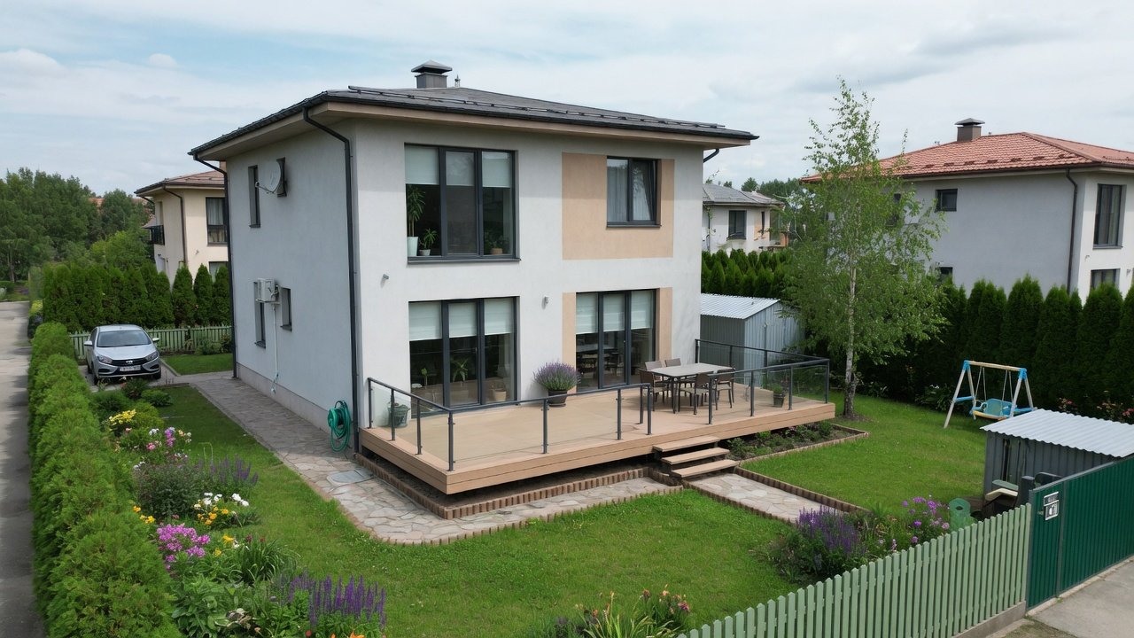 Дом 80–90 м² под ключ: кому подходит и сколько стоит